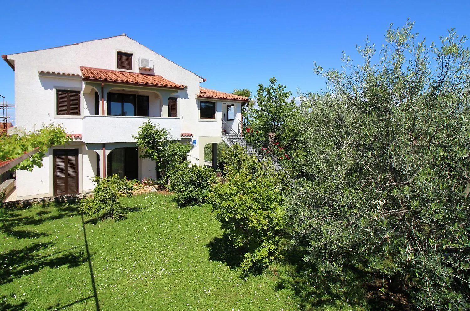 Charmantes Apartment Mit Privatem Balkon, Privatparkplatz, Wifi Und Nur 700 Meter Zum Strand Porec 0*,  Croatia